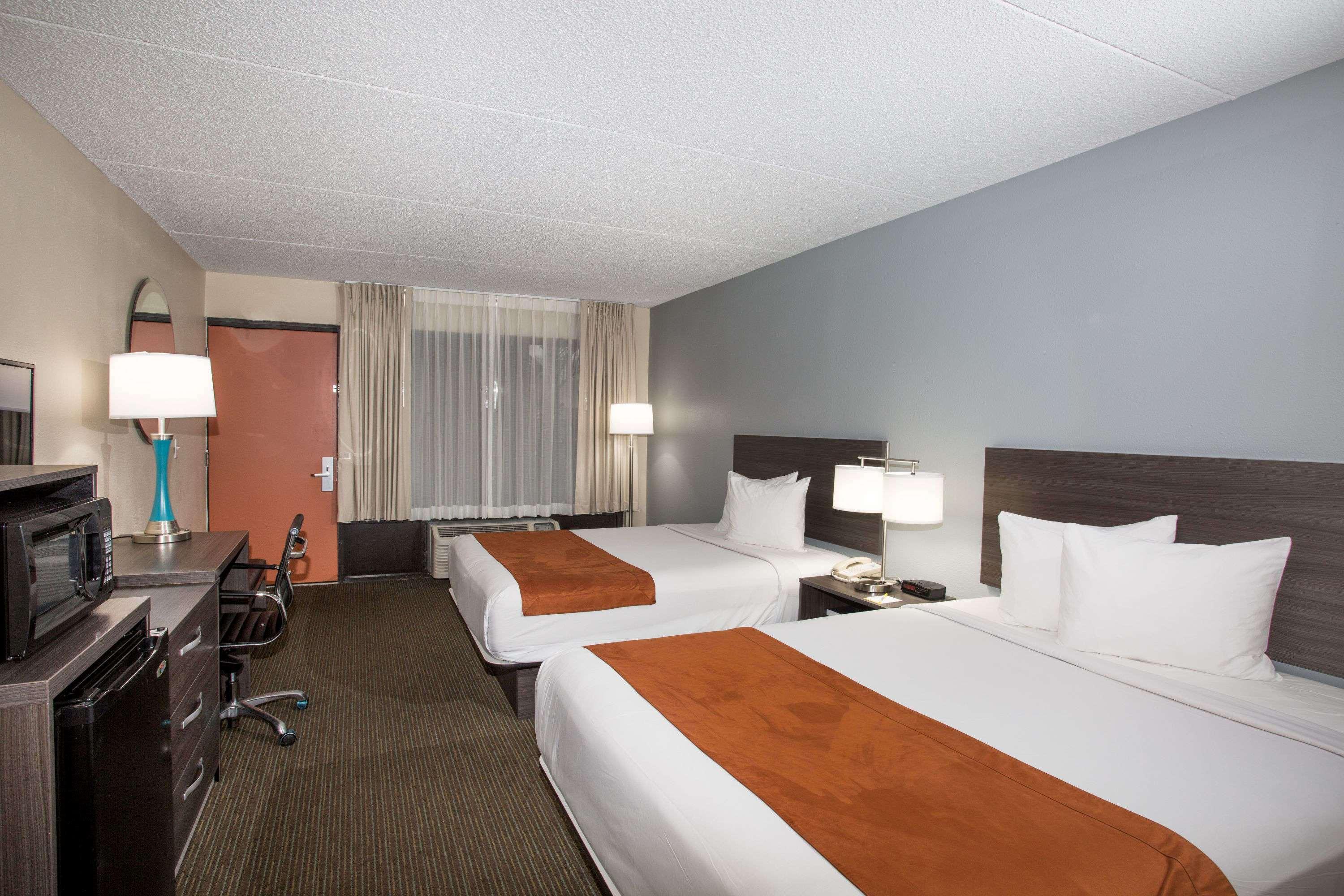 Days Inn & Suites By Wyndham Orlando Airport Exteriér fotografie