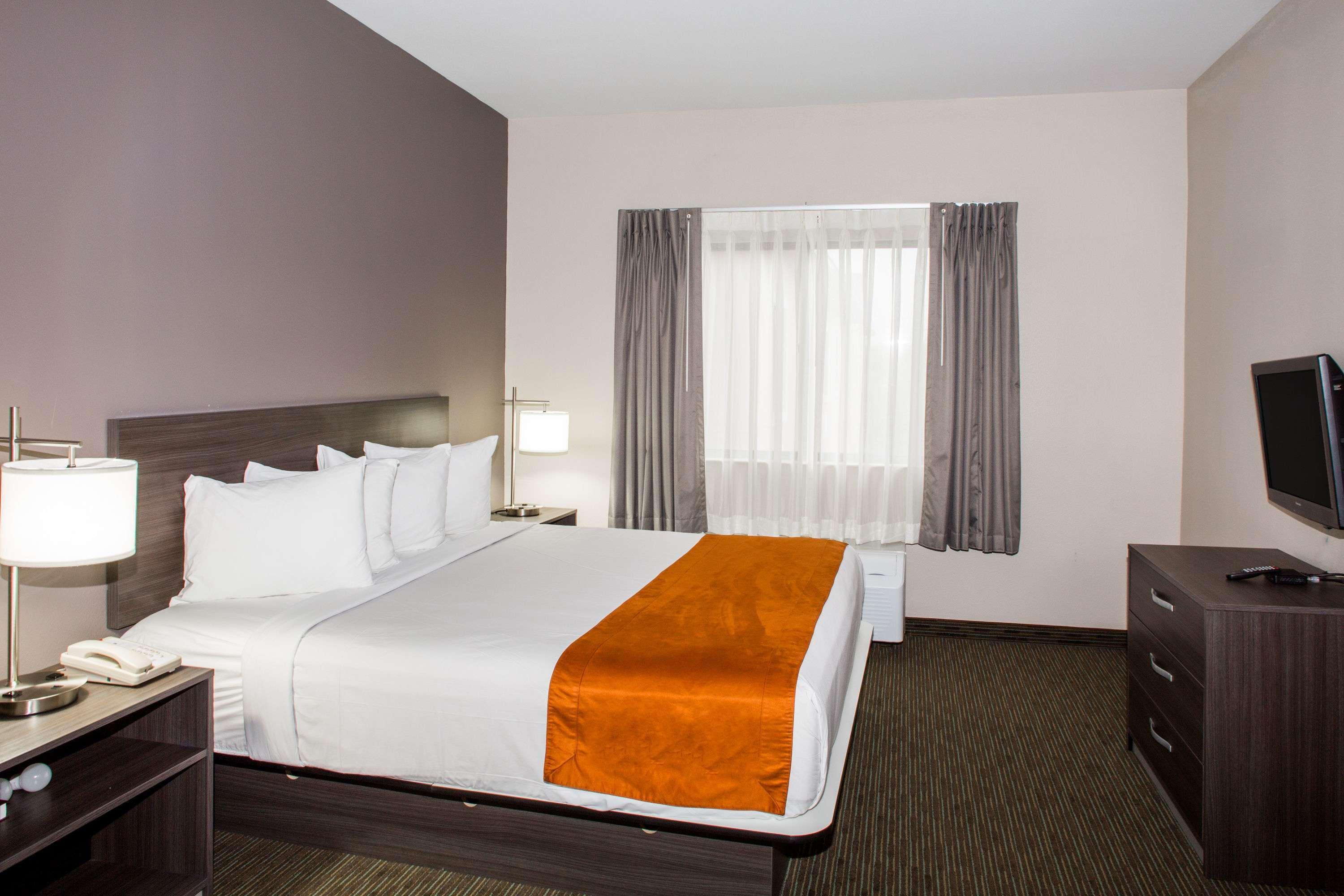 Days Inn & Suites By Wyndham Orlando Airport Exteriér fotografie