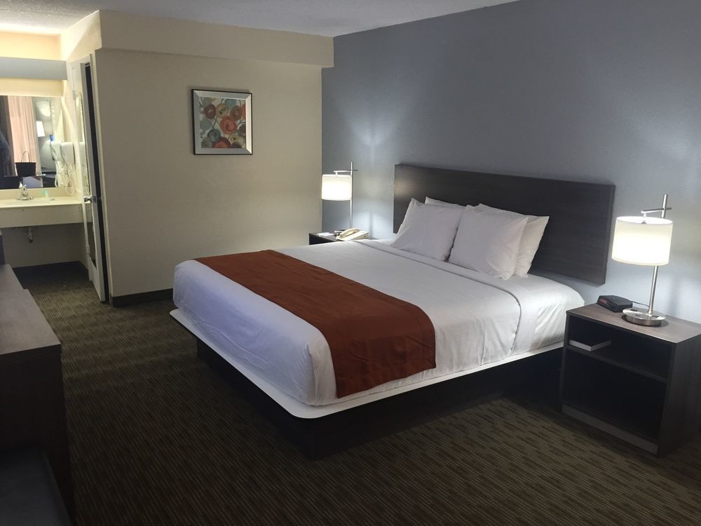 Days Inn & Suites By Wyndham Orlando Airport Exteriér fotografie